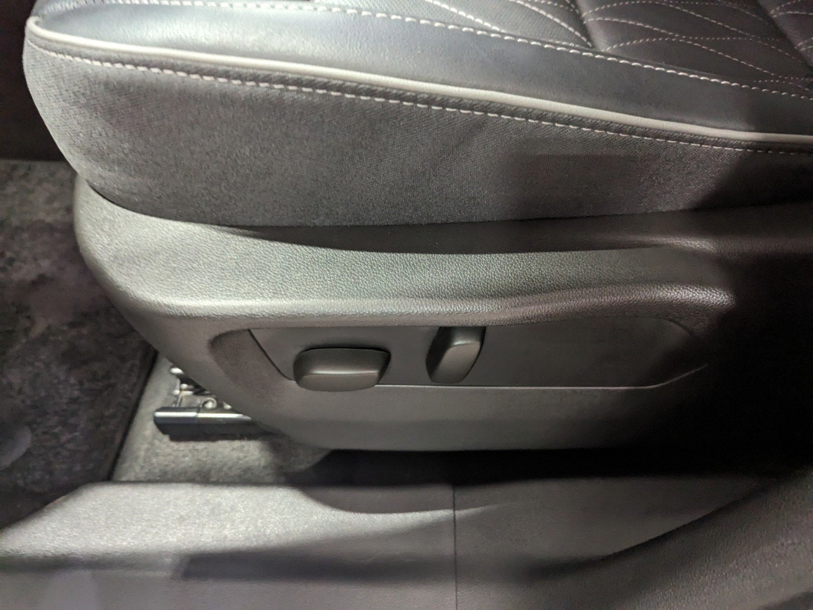 2023 Buick Envision Avenir All Wheel Drive Premium Leather Heated/Cooled Preferred Equipment Pkg Nav